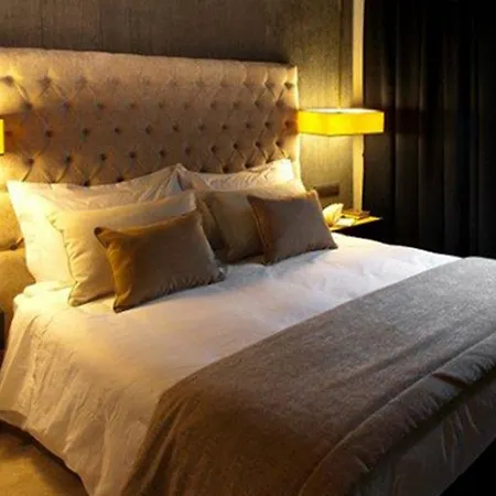 מלון 9hotel Mercy ליסבון