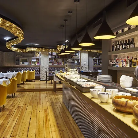 فندق 9hotel Mercy 4*