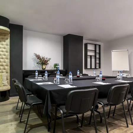 מלון 9hotel Mercy