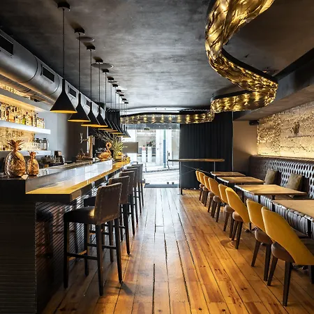 فندق 9hotel Mercy