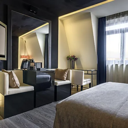 Hotel 9hotel Mercy 4*