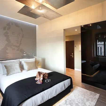 מלון 9hotel Mercy 4*