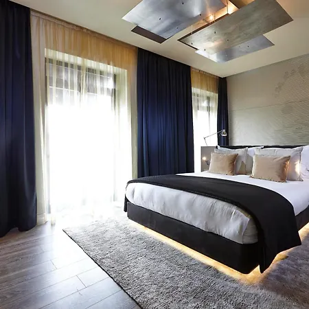 Hotel 9hotel Mercy
