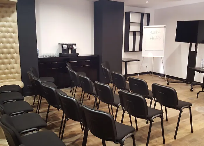 Otel 9hotel Mercy 4*