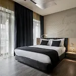فندق 9hotel Mercy 4*