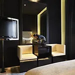 9hotel Mercy 4*