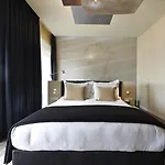 فندق 9hotel Mercy 4*