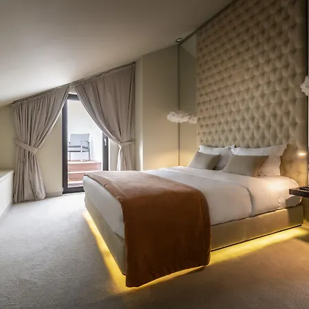 9hotel Mercy Hotell 4*