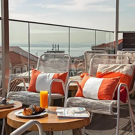 9hotel Mercy 4*