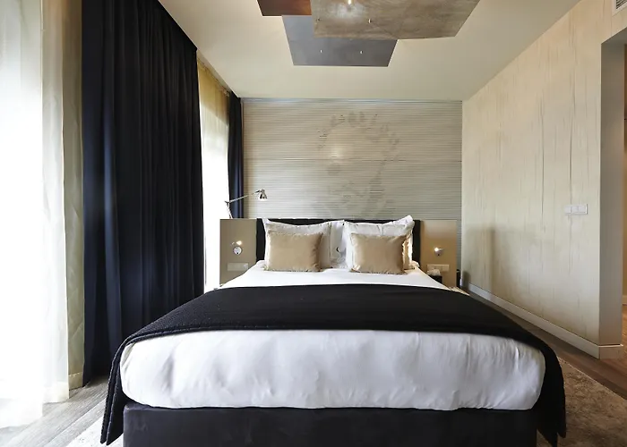 Отель 9hotel Mercy 4*