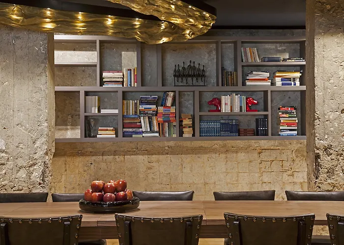 9hotel Mercy Отель