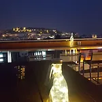 9hotel Mercy