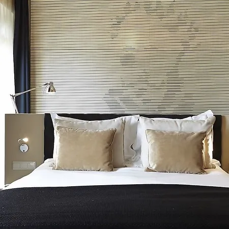 Hotel 9hotel Mercy 4*