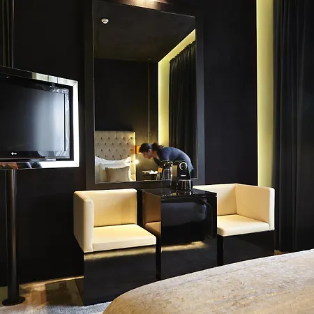 9hotel Mercy 4*