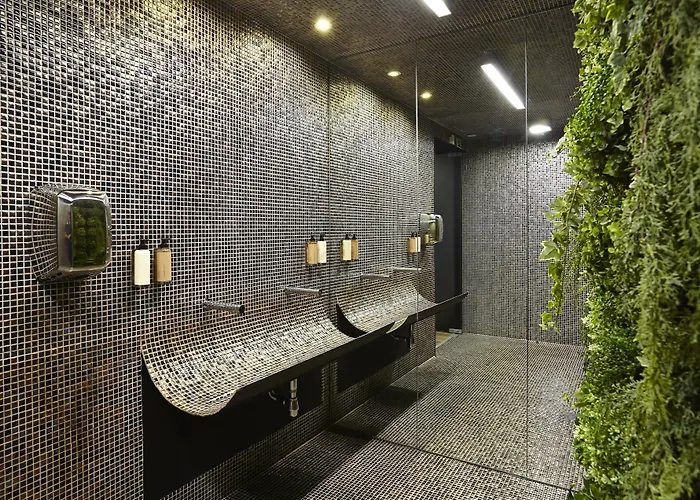 默西9号酒店 4*