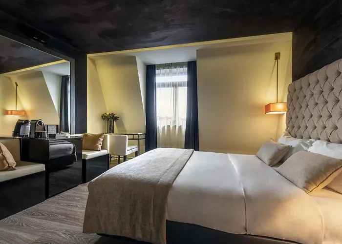 Hotel 9hotel Mercy 4*